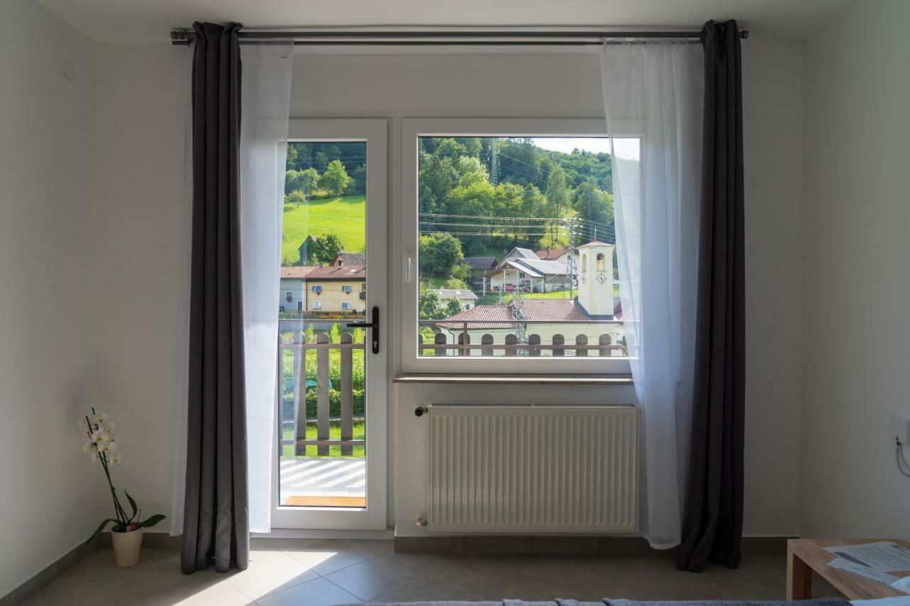 The Foxhouse Hotel Tolmin Exterior photo